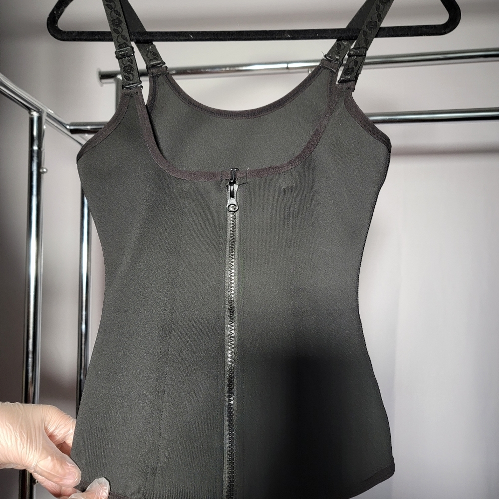 Waist trainer body shaper corset Never worn !!!